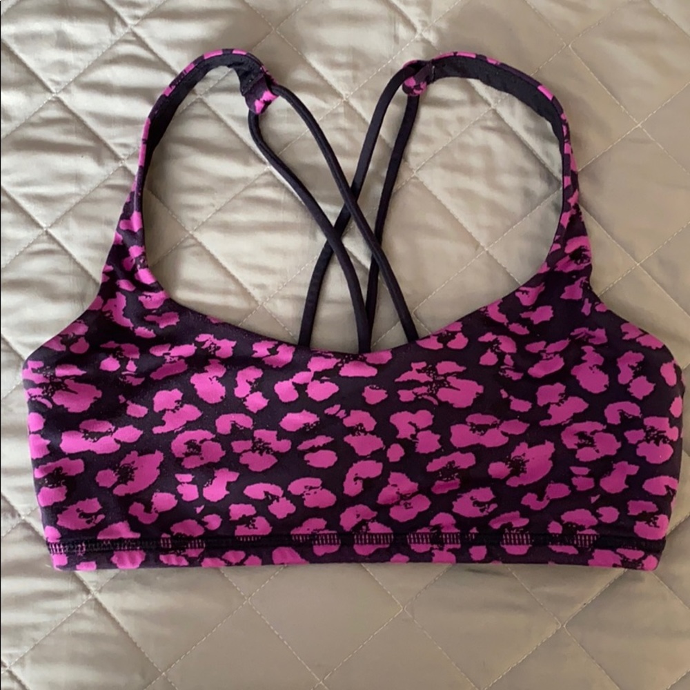 Lululemon sports bra